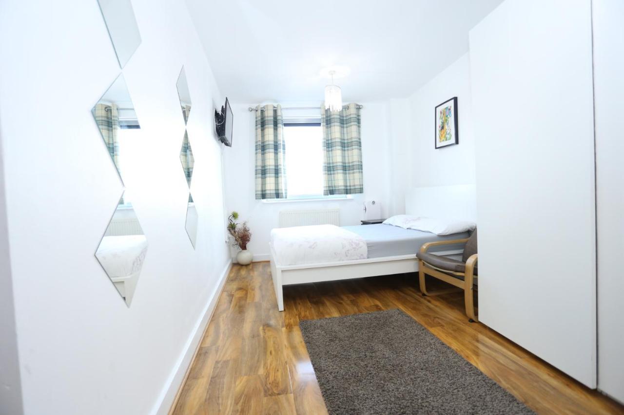 Lovely View 2 Beds 2 Bath Apartment, Лондон Экстерьер фото