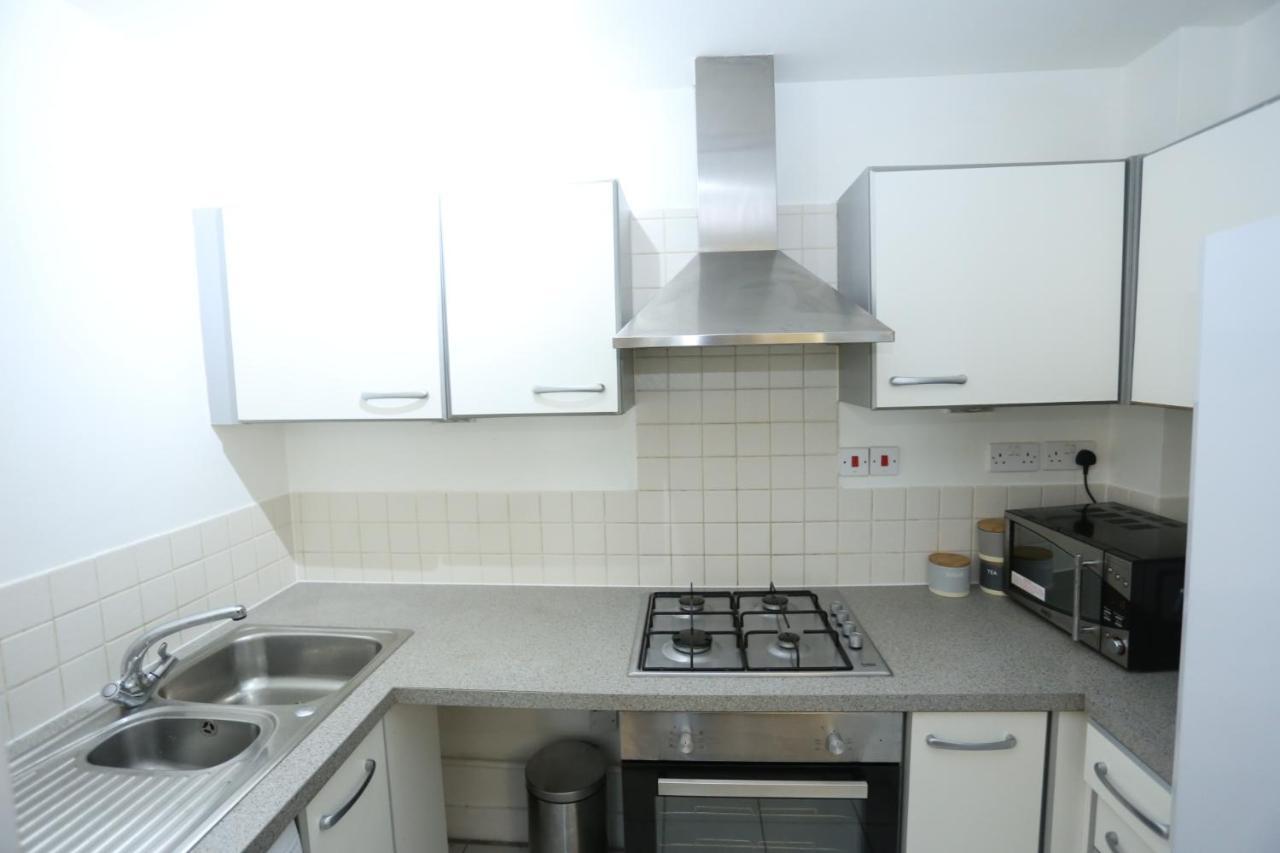 Lovely View 2 Beds 2 Bath Apartment, Лондон Экстерьер фото