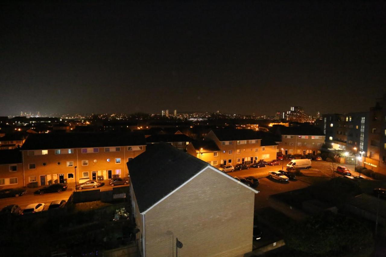 Lovely View 2 Beds 2 Bath Apartment, Лондон Экстерьер фото